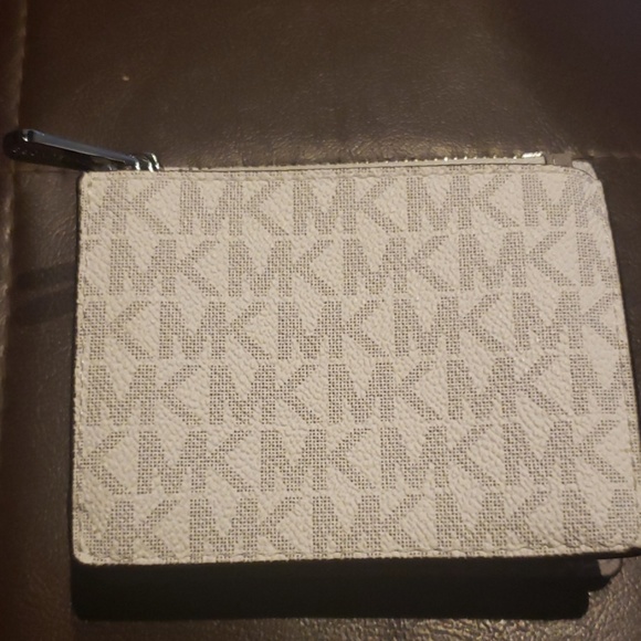 NWT Michael Kors Jet Set Wallet - Picture 2 of 4